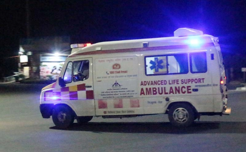 इन्दौर में चलता-फिरता जानलेवा संक्रमण प्रशासन की अनदेखी से एडवांस लाइफ सर्पोट वाहनों में मरीज की जगह सवार हो रही लाशें…