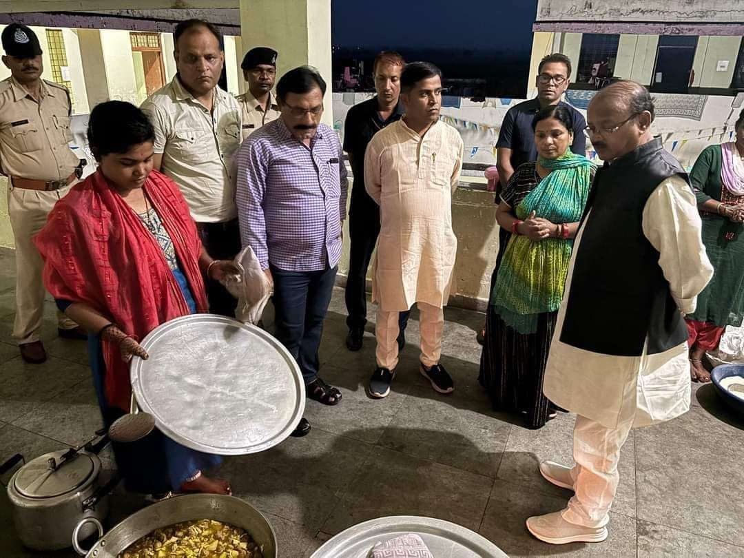 अनुपपुर कोतमा कन्या शिक्षा परिसर,  दिलीप जायसवाल जी ने औचक निरीक्षण किया