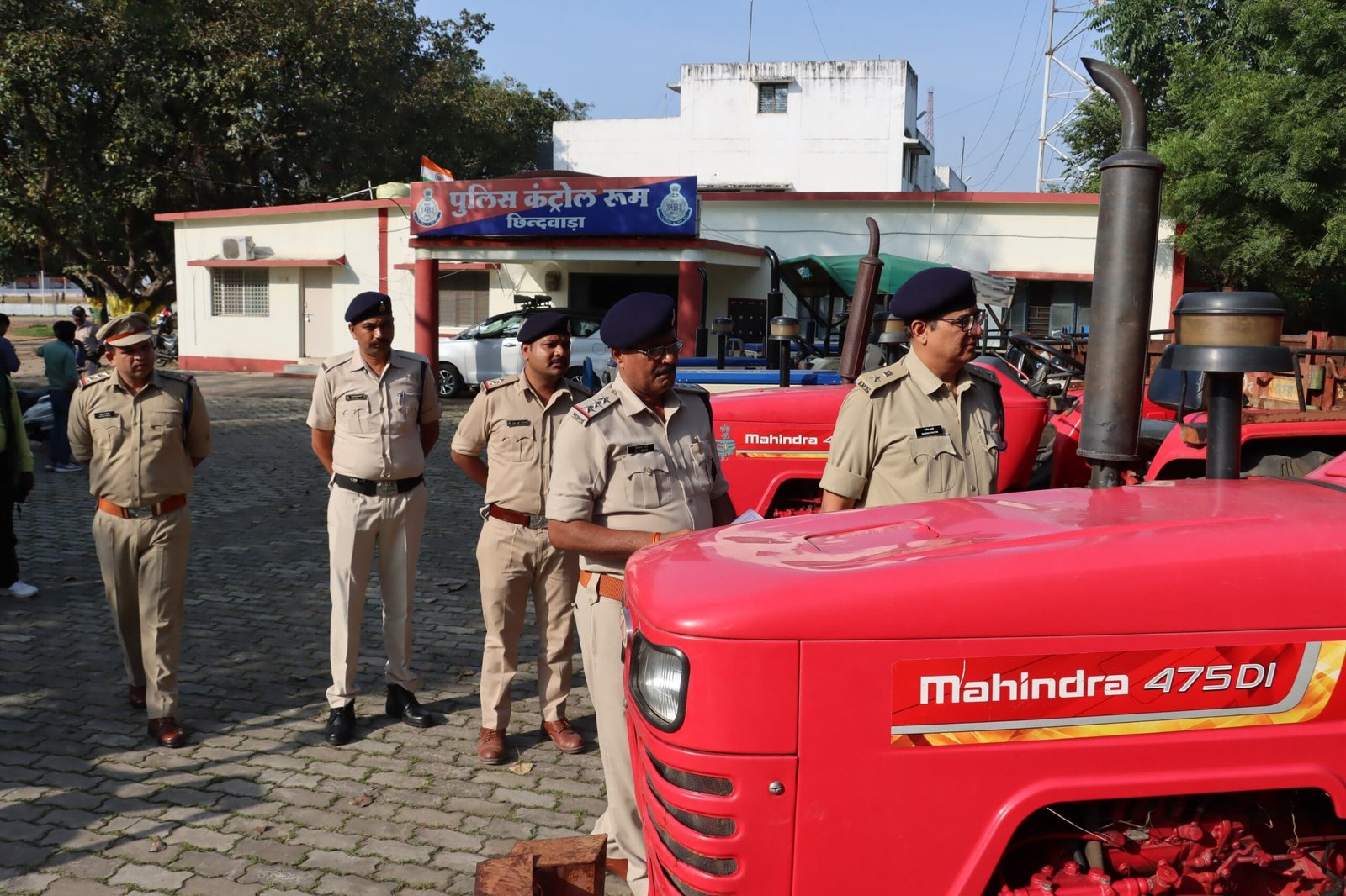 ट्रेक्टर को किराये का एग्रीमेन्ट कराकर फर्जी दस्तावेज तैयार कर धोखाधड़ी कर बेचने वाले गिरोह, का भंडाफोड़