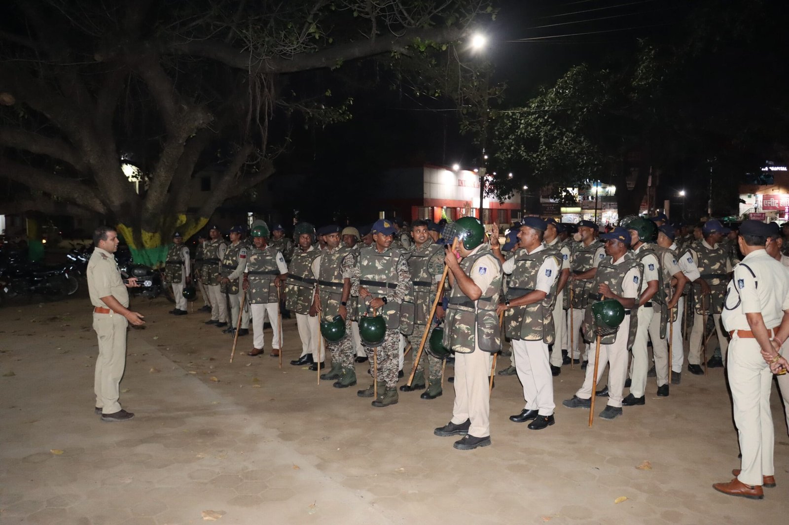 छिंदवाड़ा पुलिस बल ने निकाला पैदल फ्लैग मार्च