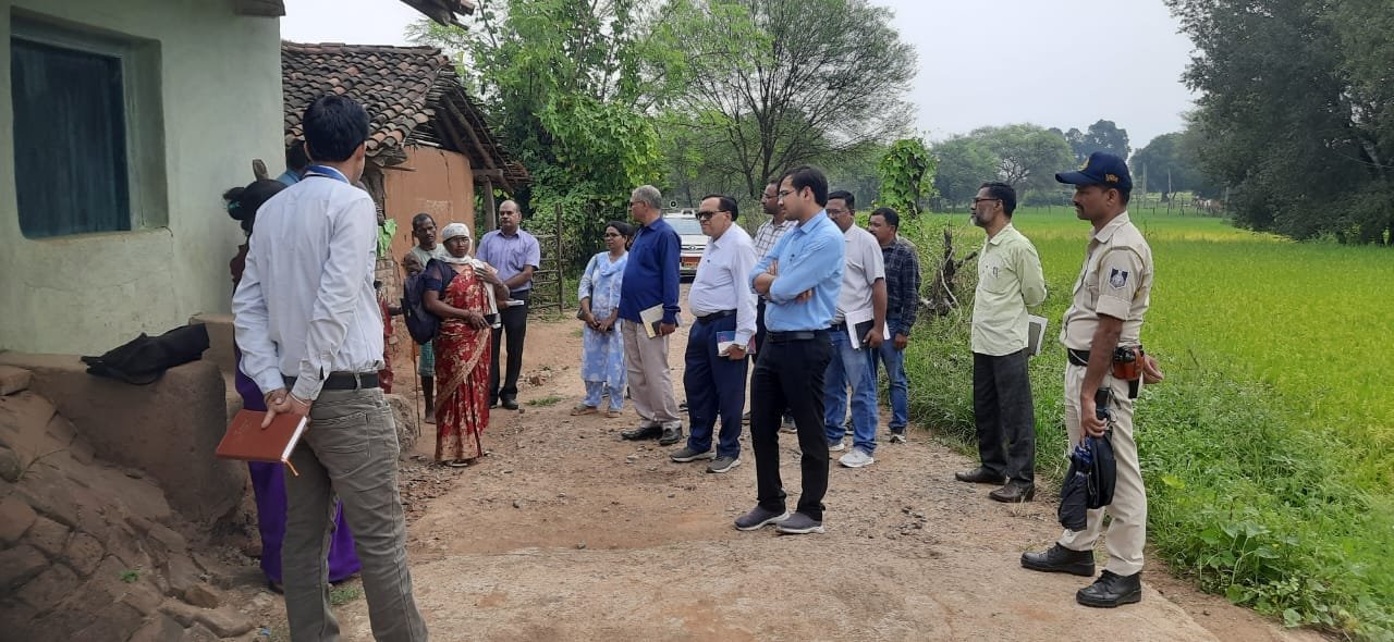 संभाग स्तरीय लगने वाले&nbsp; शिविर की तैयारियों का जिपं. सीईओ ने किया स्थल निरीक्षण