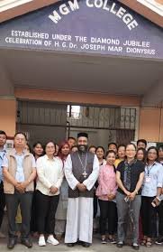 रैगिंग पीड़ित छात्र से मांगे&nbsp; 30 लाख,जवाब तलबहाई कोर्ट ने जारी किए नोटिस, एमजीएम कॉलेज का मामला