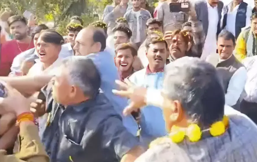 उज्जैन मारपीट हुई पूर्व विधायक के साथ चोट लगी कार्यकर्ताओं को
