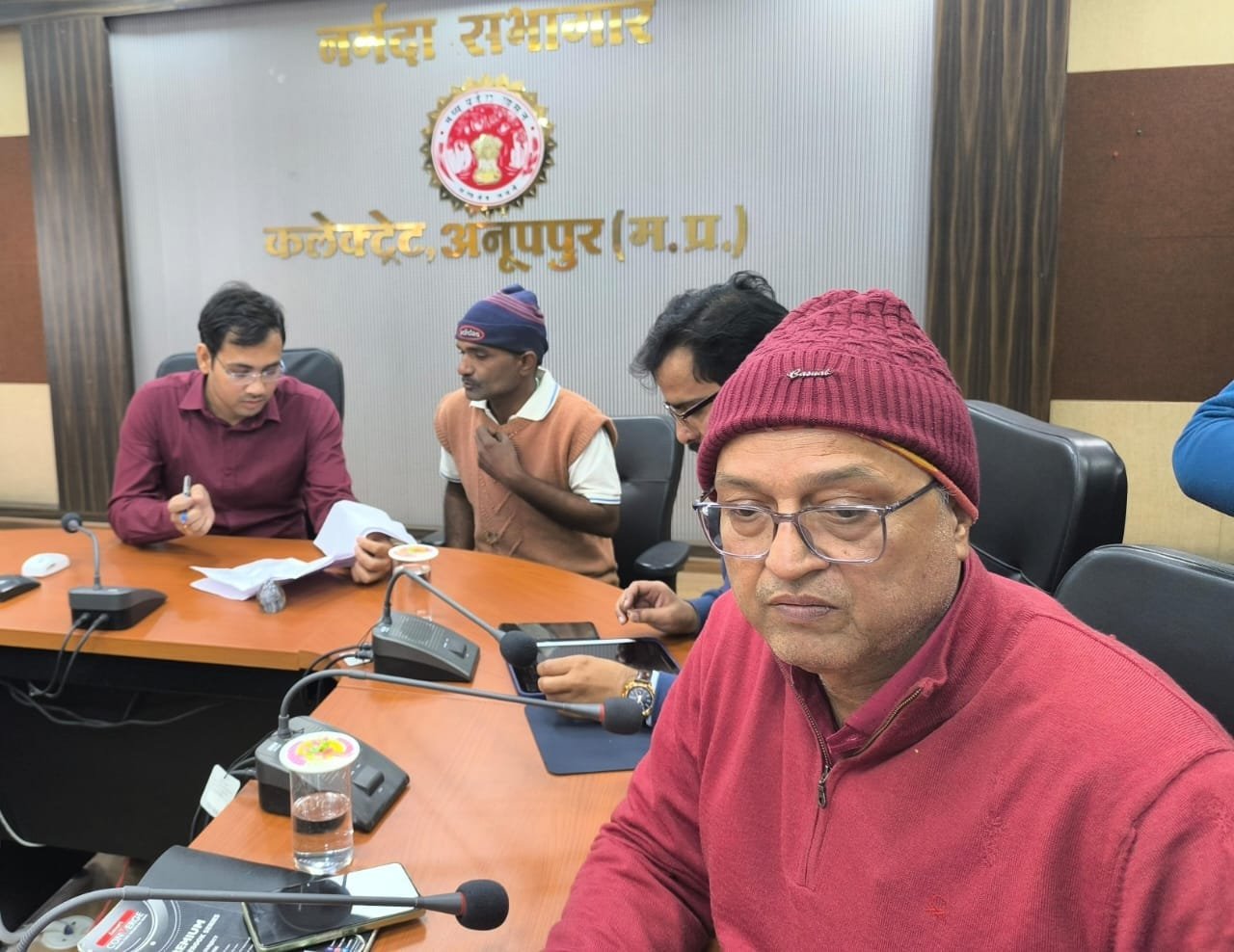 जनसुनवाई में उठी समस्याओं की गूंज, जिला पंचायत सीईओ ने दिखाई संवेदनशीलता