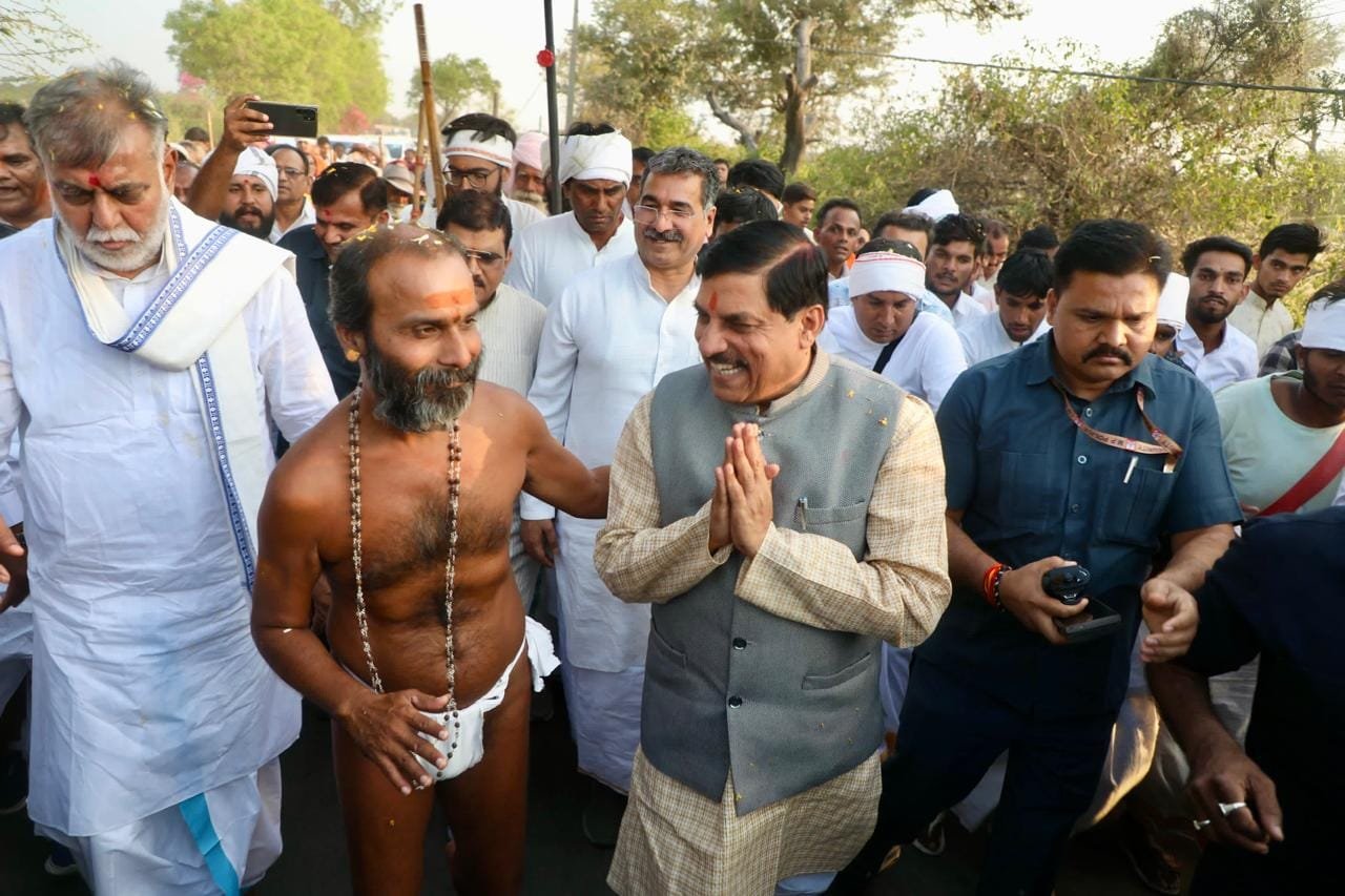 मुख्यमंत्री डॉ. यादव मूँदी में माँ नर्मदा सेवा परिक्रमा यात्रा में हुए शामिल