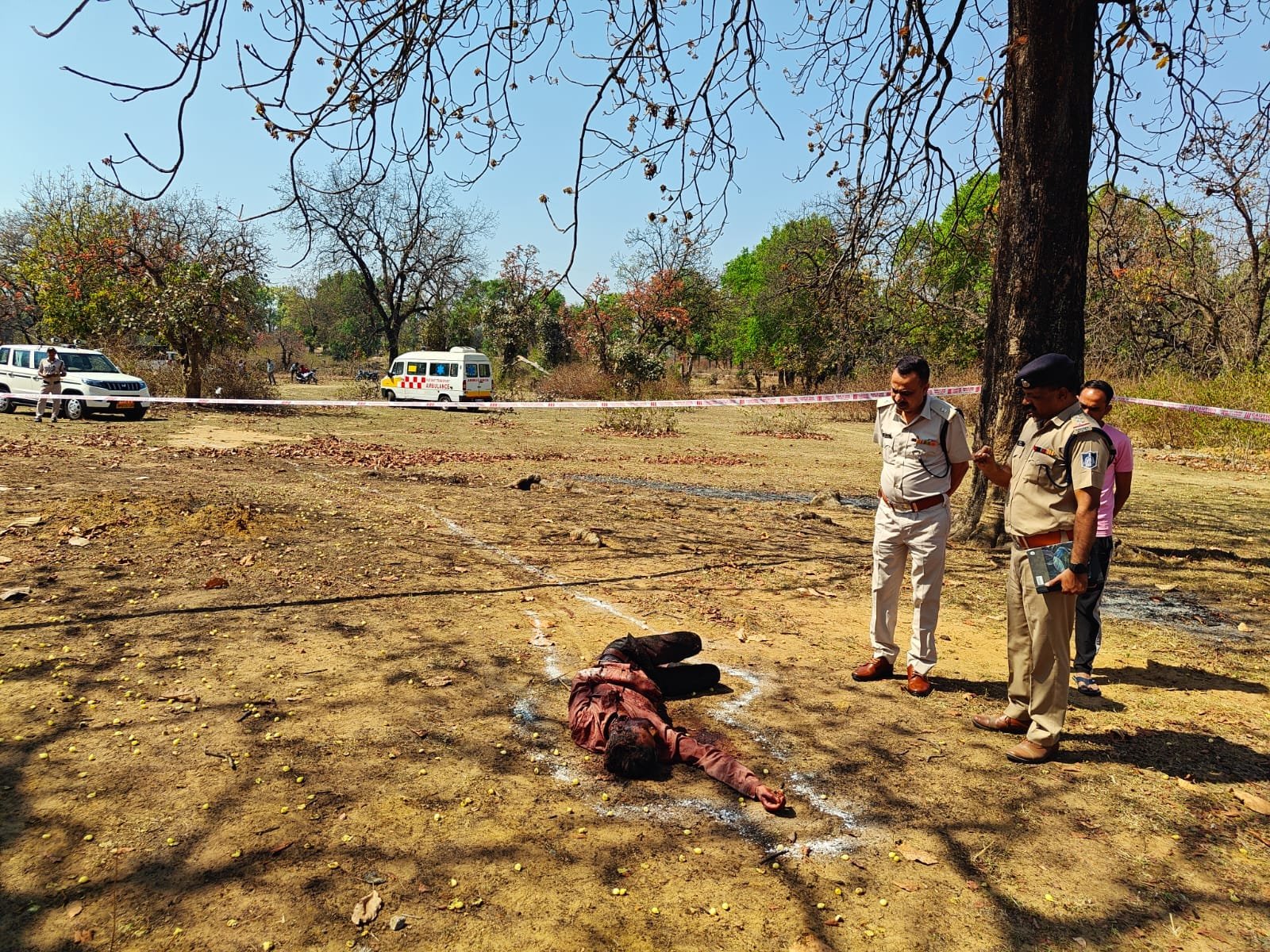 अनूपपुर: बरबसपुर-भोलगढ़ मार्ग पर अज्ञात युवक का रक्तरंजित शव मिला, पुलिस जांच में जुटी!