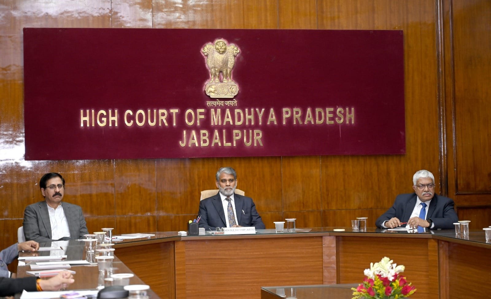 न्याय की नई राह , MP हाईकोर्ट ने वर्चुअल उद्घाटन के जरिए परिवार न्यायालय और बाल-अनुकूल अदालतों का विस्तार किया!