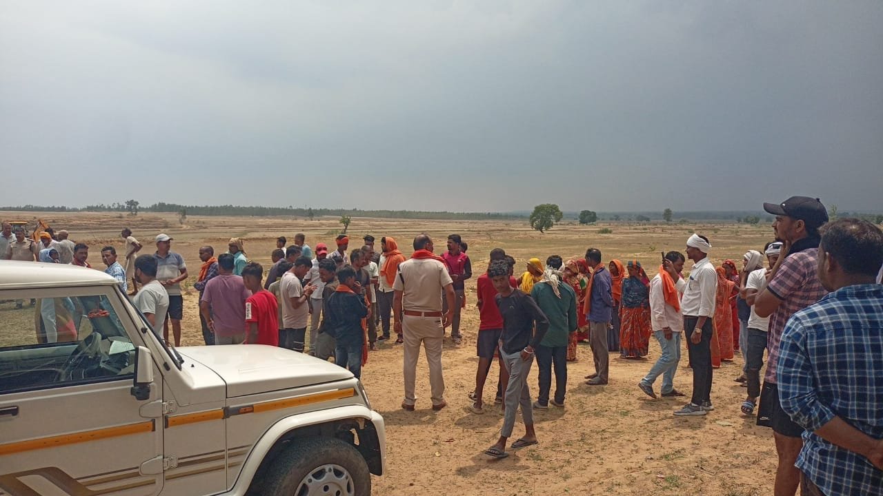 कोतमा अदानी पावर प्रोजेक्ट पर विरोध भड़कावादाखिलाफी के आरोप, विस्थापित किसानों का कार्य बहिष्कार