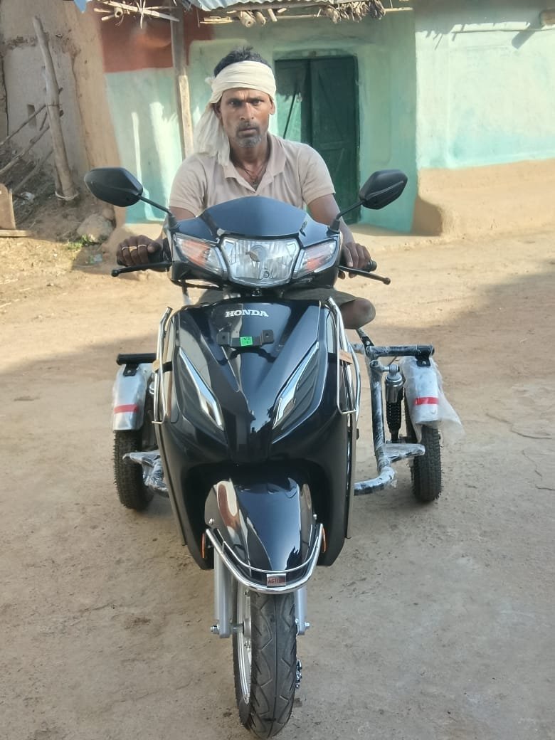 पैतृक भूमि विवाद का सुखद अंत: टोरेंट पावर की पहल से जुड़े बिखरे रिश्ते, दिव्यांग रामदीन को मिली नई उड़ान