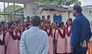 शहडोल में घटिया भोजन और जर्जर भवन से तंग आकर 32 छात्राएं आधी रात को हॉस्टल से भागीं, 16 किमी पैदल मार्च